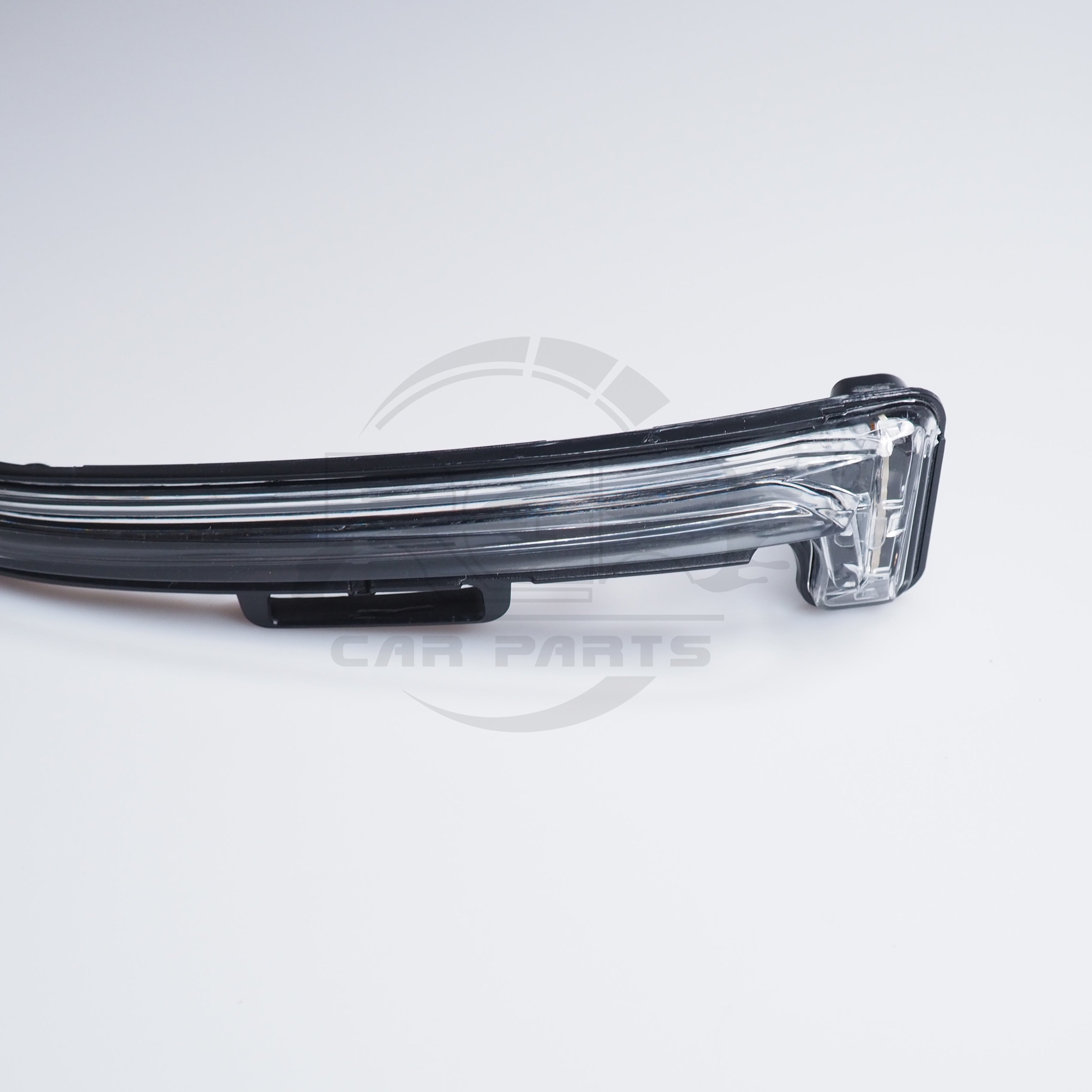 LH Turn Signal Indicator Light Lamp For Peugeot 3008 5008 / Citroen C5 Aircross