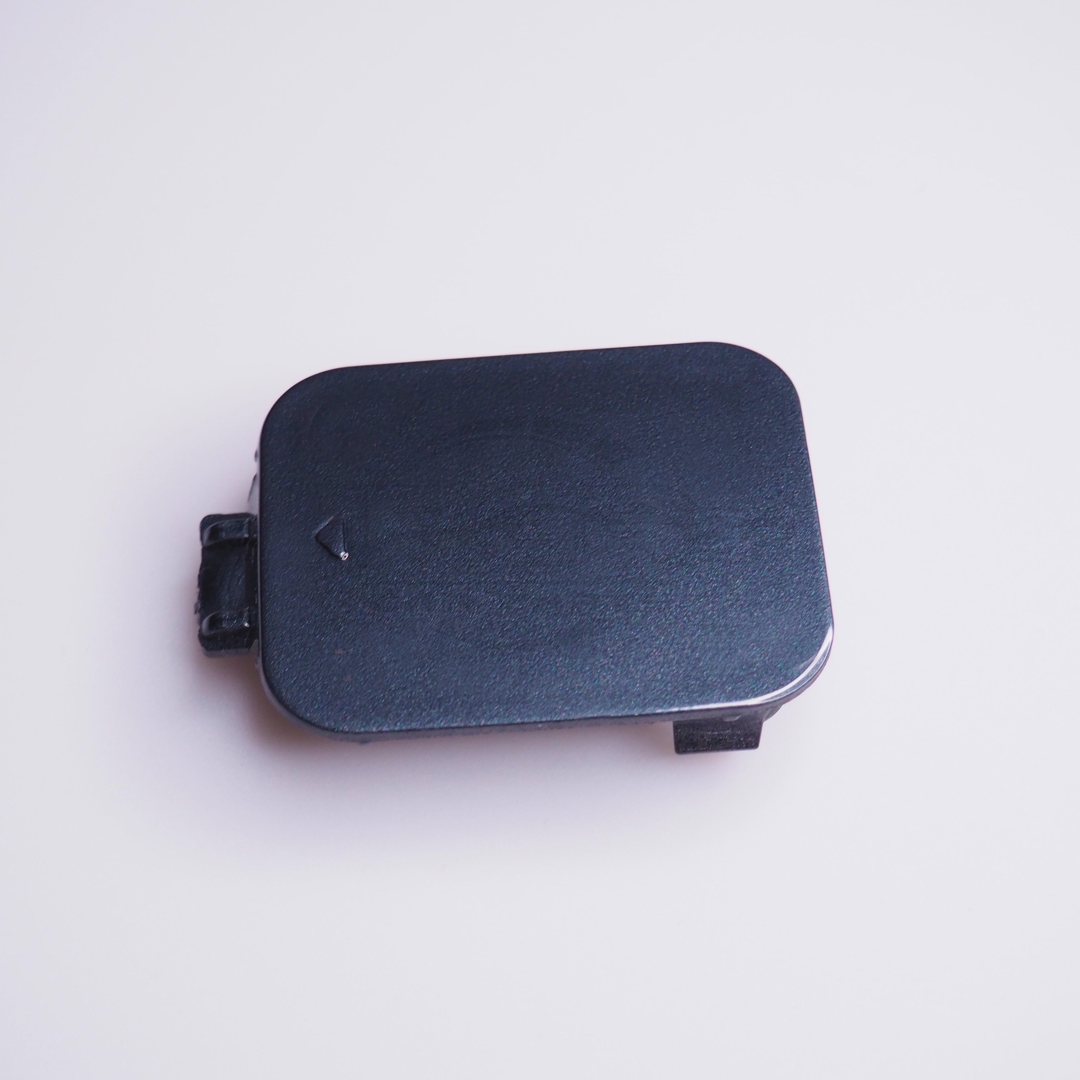 BMW 5 Series E60 E61 LCI SE Front Bumper Tow Hook Cover 2007-2010 7184708 Platinum Gray A68