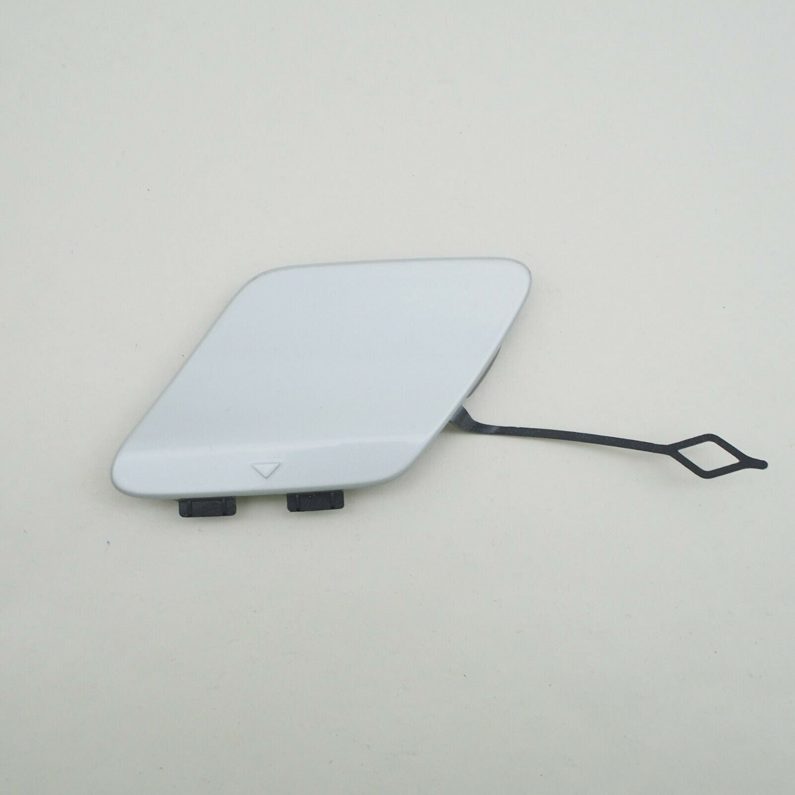 BMW 4er F32 F33 F36 SE Rear Bumper Tow Hook Cover Towing Eye Cap