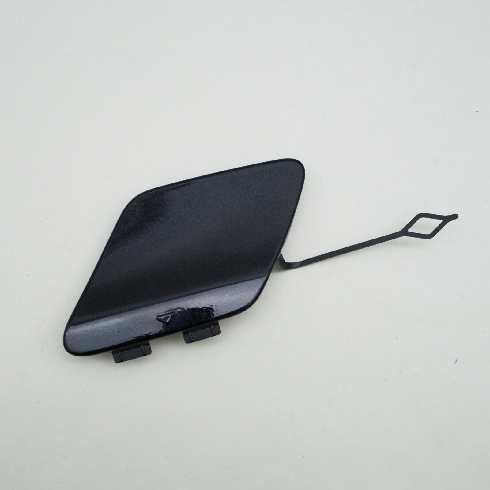 BMW 4er F32 F33 F36 SE Rear Bumper Tow Hook Cover Towing Eye Cap