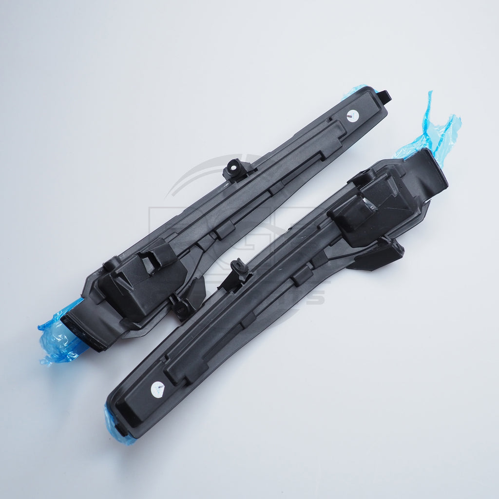 Dynamic Turn Signal Indicator Light Lamp Pair For Mercedes C E Class W205 W213 A 099 906 01 43 / A 099 906 73 01 / A 099 906 45 01 / A 099 906 02 43 / A 099 906 44 01 / A 099 906 72 01 / A 099 906 74 01