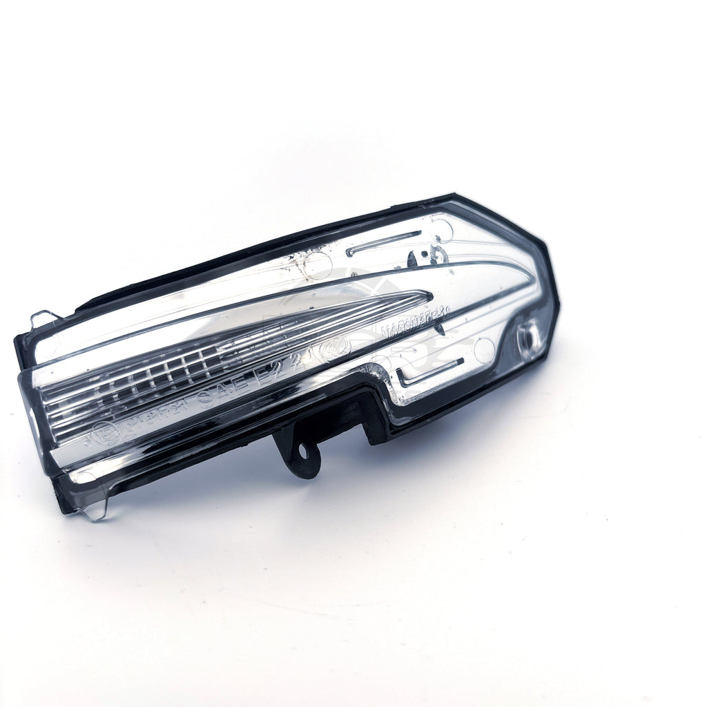 Right O/S Turn Signal Indicator Light Lamp For Toyota Rav4 XA40 2013-2016 8173058010