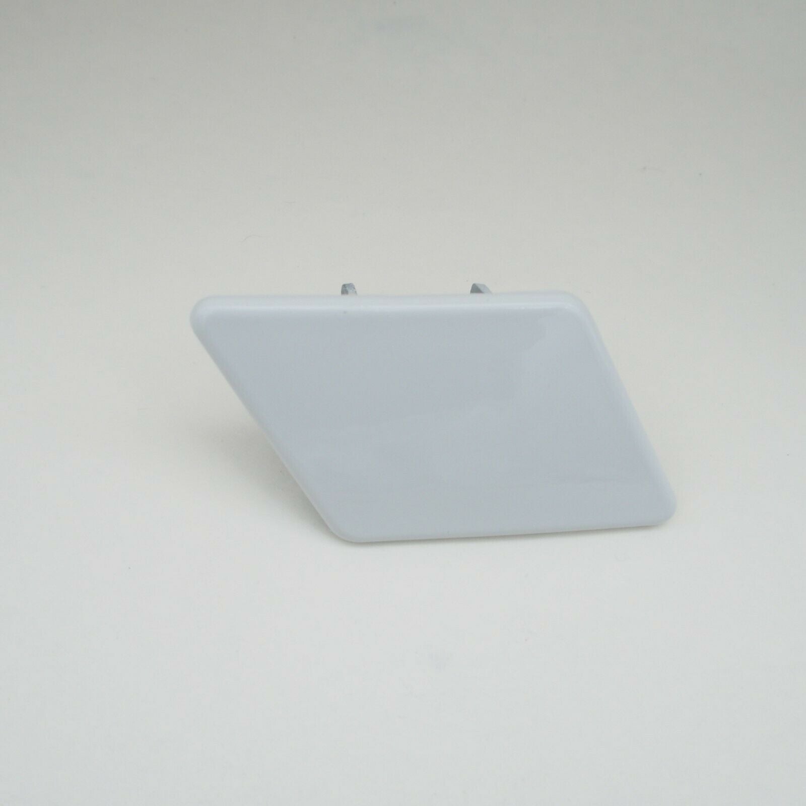 BMW 3 Series E90 E91 LCI SE Headlight Washer Alpine White 300