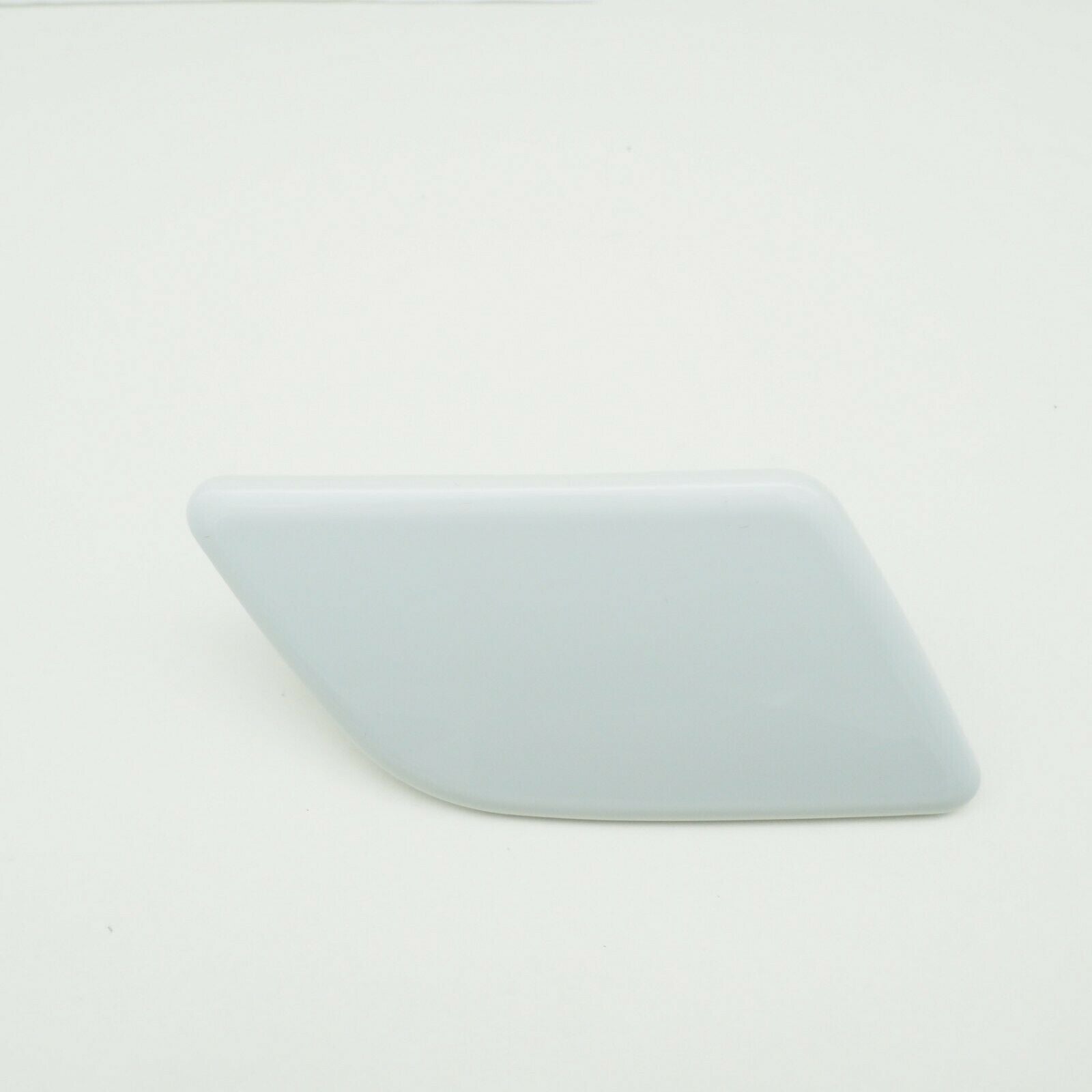 BMW X1 E84 LCI SE Headlight Washer Alpine White 300