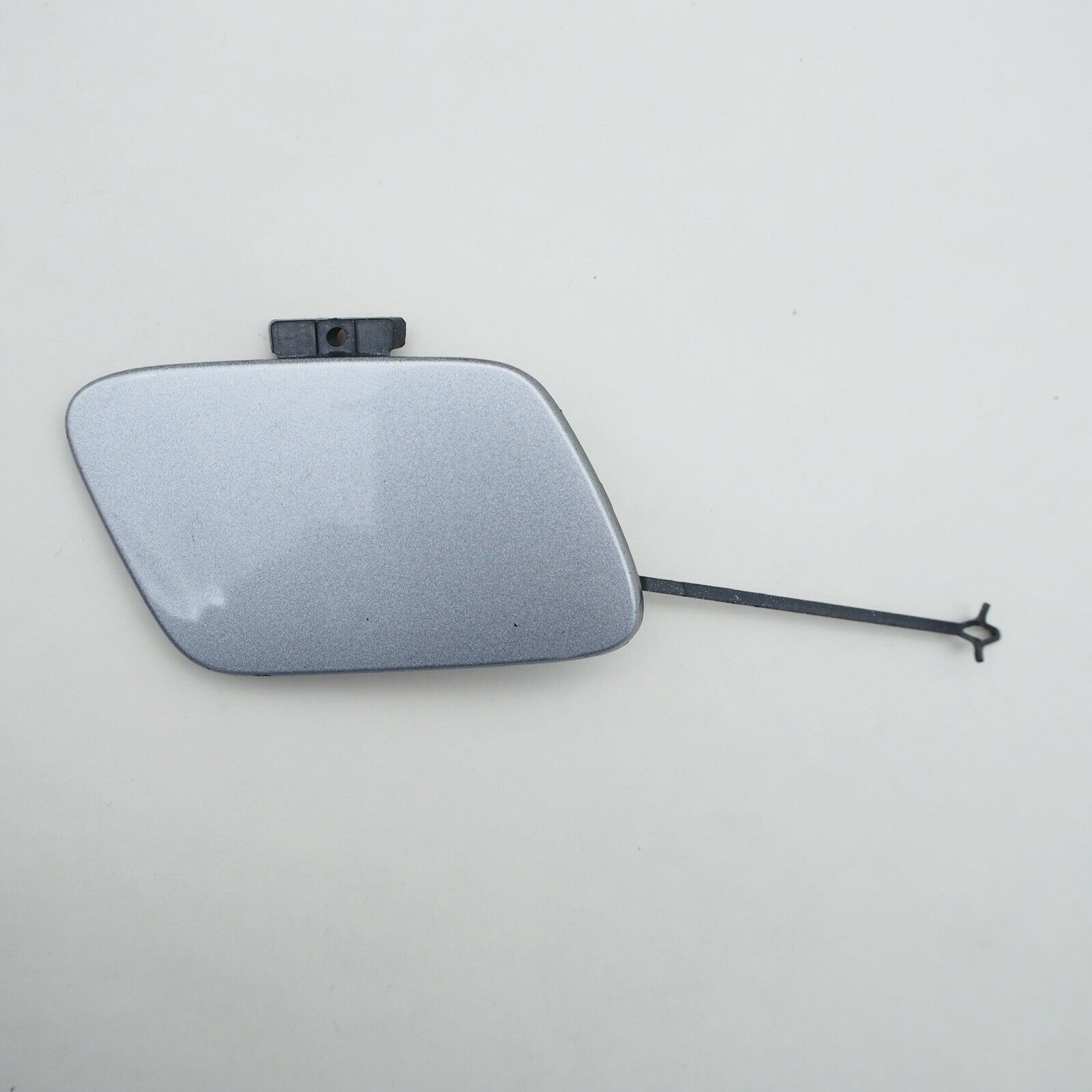 Audi A4 B9 8W S-Line Front Tow 