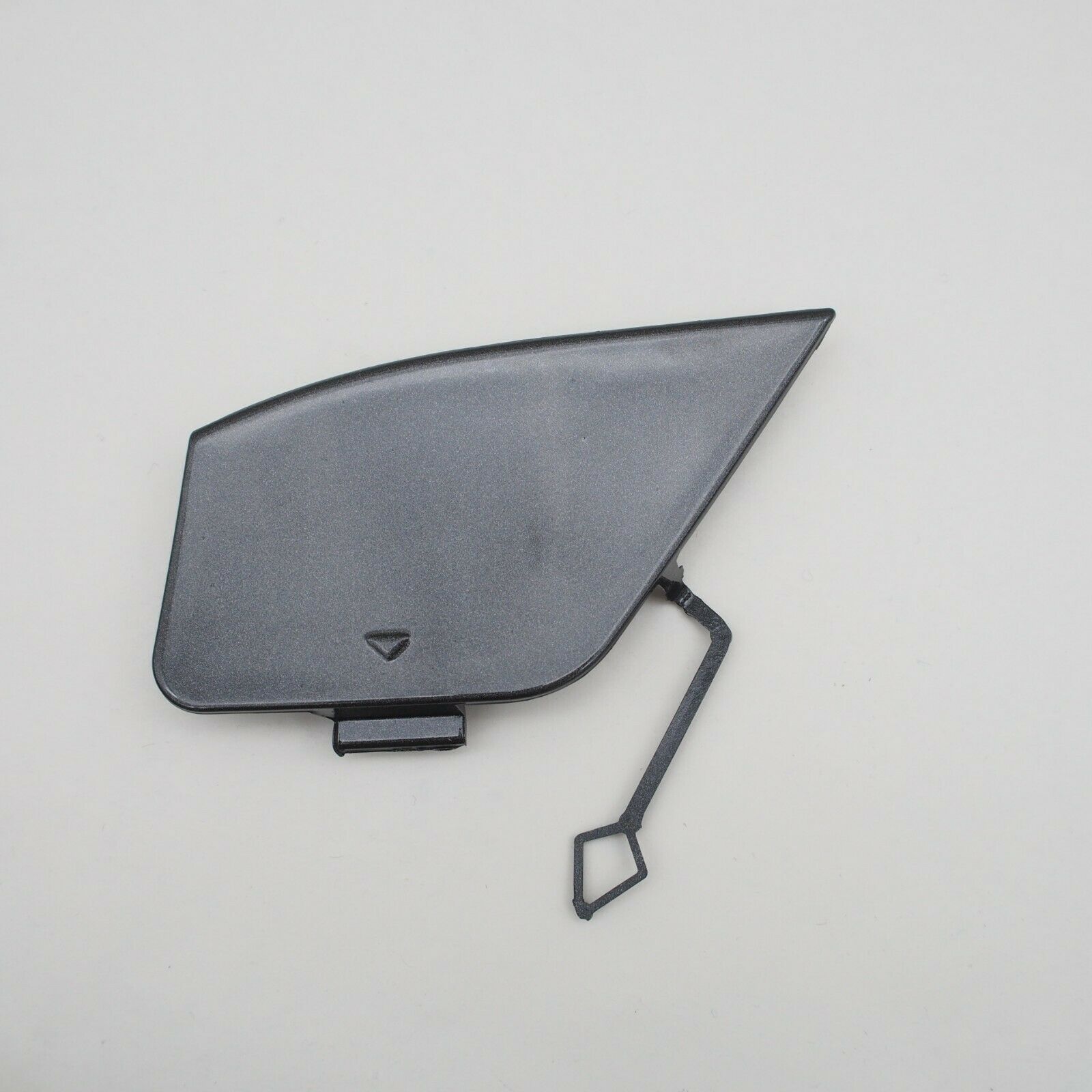 Car Craft Compatible With Bmw 5 Series G30 2017-2020 Front Bumper Tow Hook Towing Tochan Trailer Cover 51117427448 51117436418 Unpainted CC-6961 | CAR CRAFT INDIA