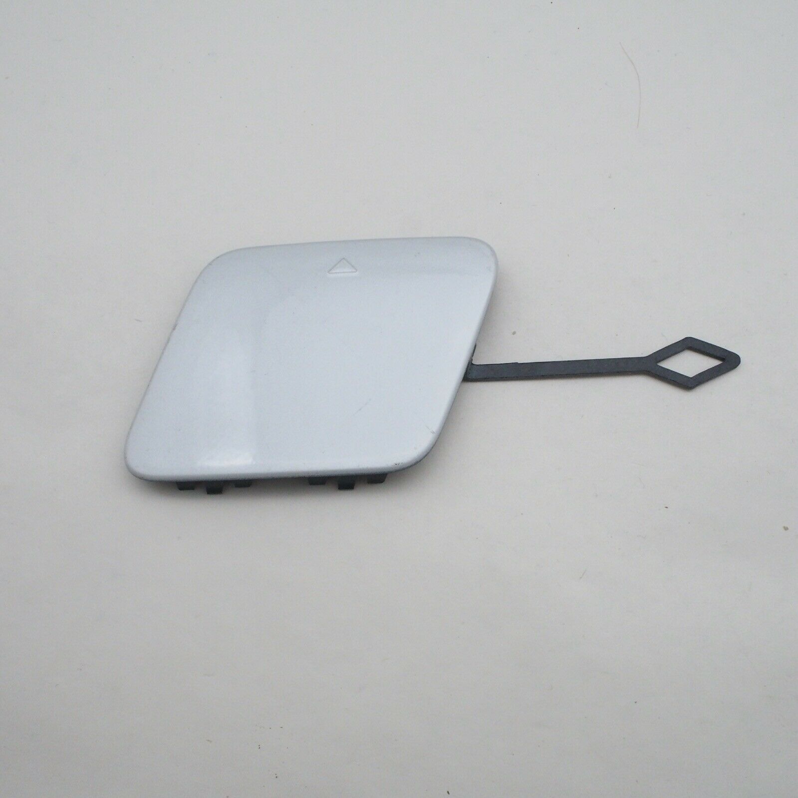 BMW 7 Series G11 G12 Rear Tow Mineral White A96